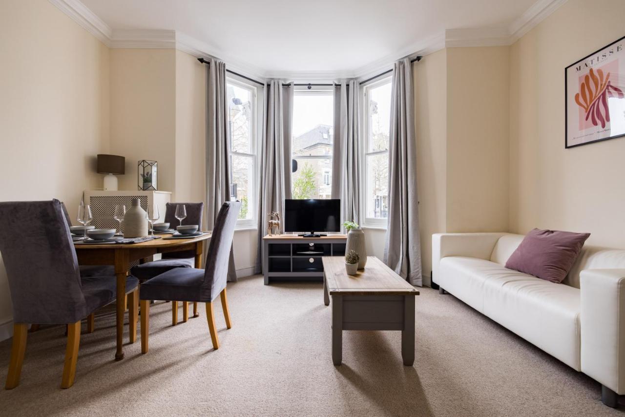 The West Kensington Apartments London Exterior photo