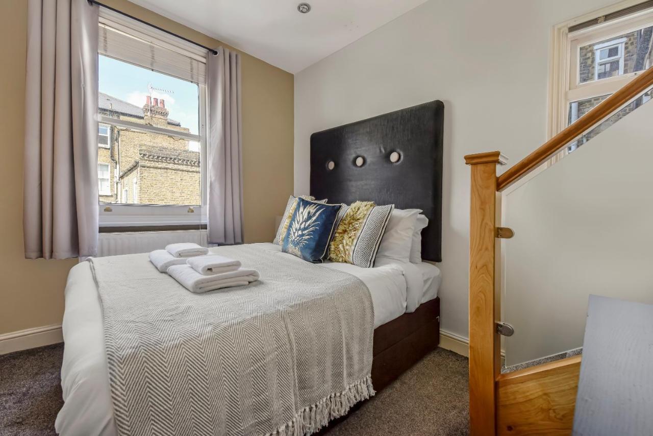 The West Kensington Apartments London Exterior photo